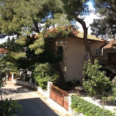 Vesna Apartman